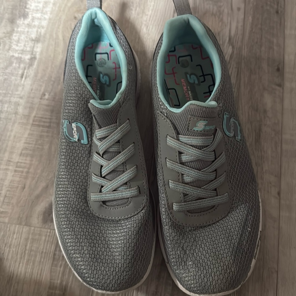 SKETCHERS MEMORY FOAM